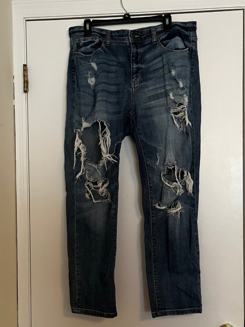 Judy Blue Size 16W Boyfriend Fit Distressed / Ripped Jeans